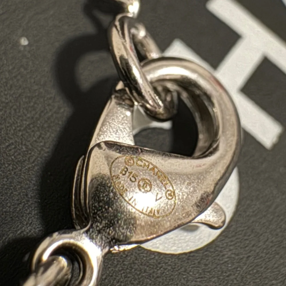Chanel Silver CC  Crystal Pearl Necklace - Picture 6 of 7